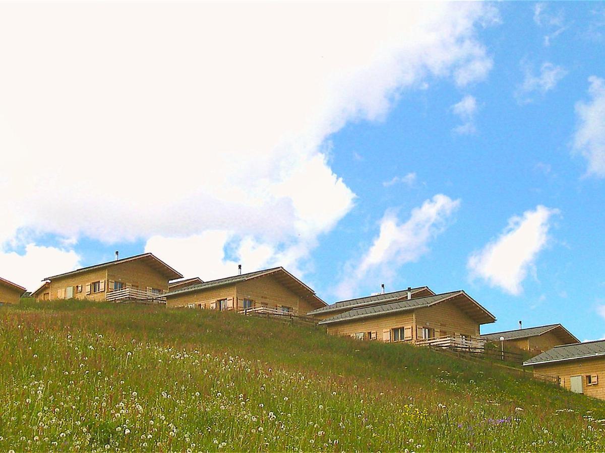 Holiday Home Komfort Aclas Maiensaess Resort-1 By Interhome Urmein エクステリア 写真