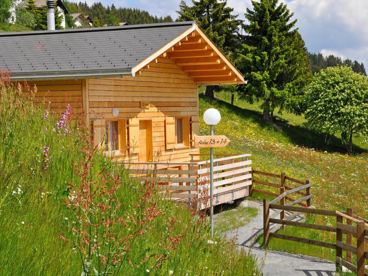 Holiday Home Komfort Aclas Maiensaess Resort-1 By Interhome Urmein エクステリア 写真